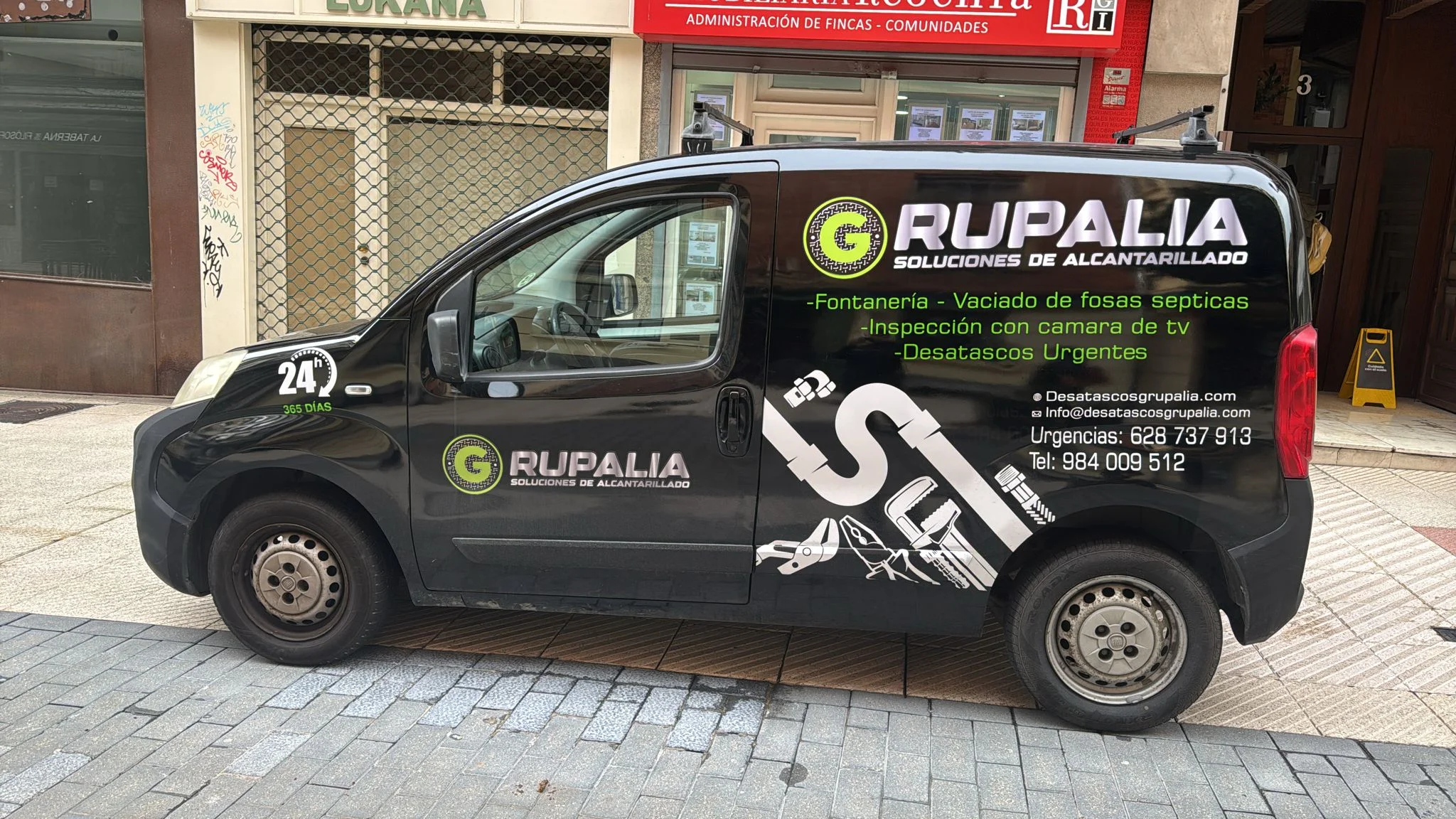 Servicio profesional de desatascos en Pola de Siero para hogares y negocios.